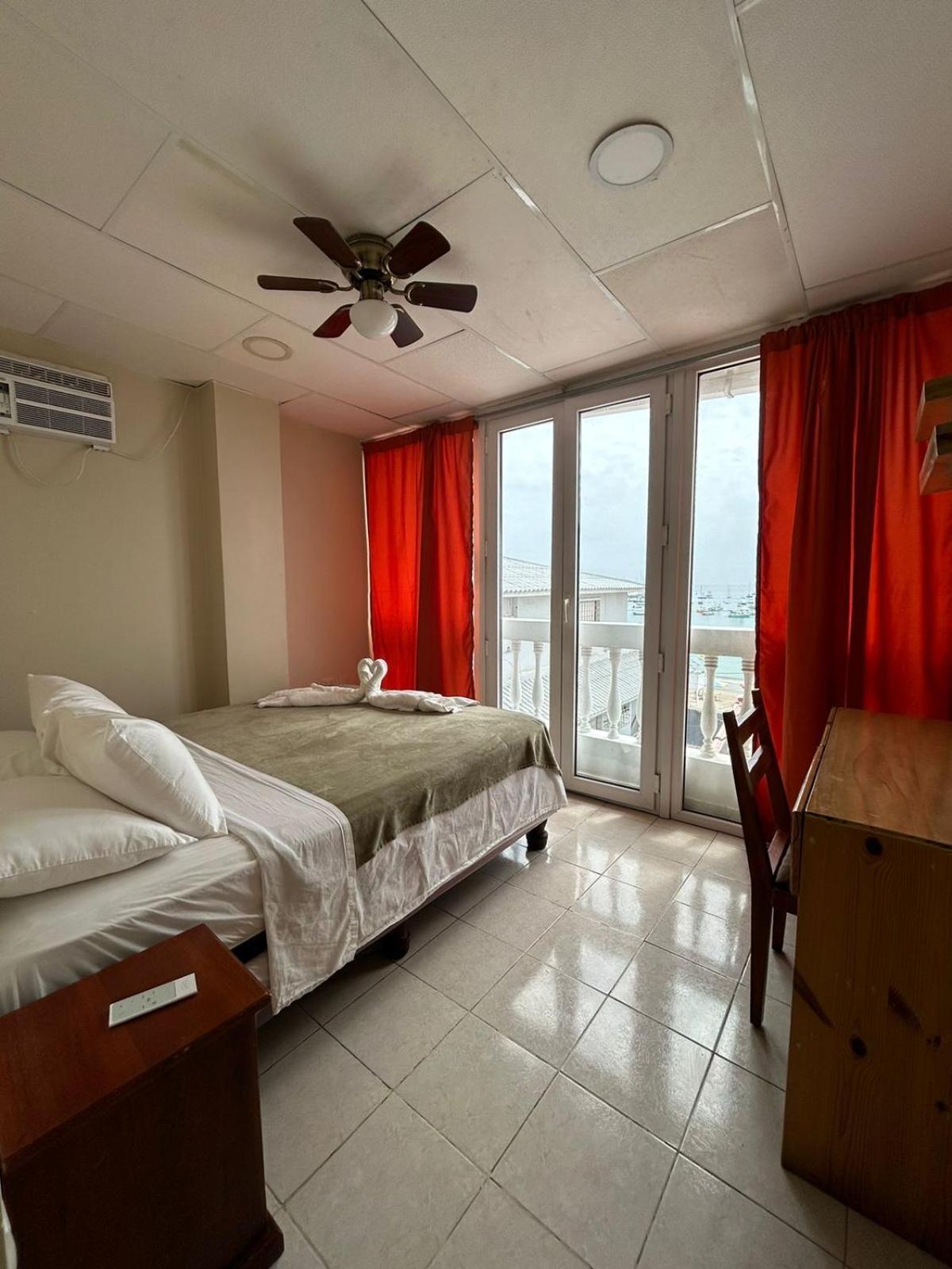 Chescos Hostel&Hotel Salinas  Buitenkant foto